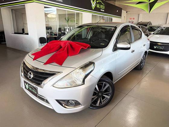NISSAN VERSA 1.6 16V FLEXSTART SL 4P XTRONIC NISSAN VERSA 1.6 16V FLEXSTART SL 4P XTRONIC
